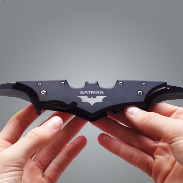 Download Batman Twin Blade Batarang Knife