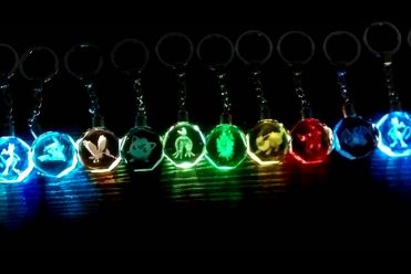 Pokemon Pokeball Led Crystal Keychains