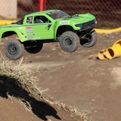Yeti R-C Trophy Truck