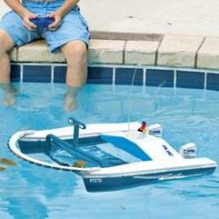 Remote Control Pool Skimmer