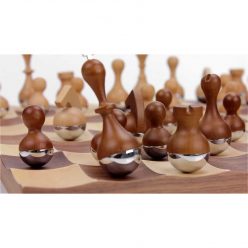 Wobble Chess Set